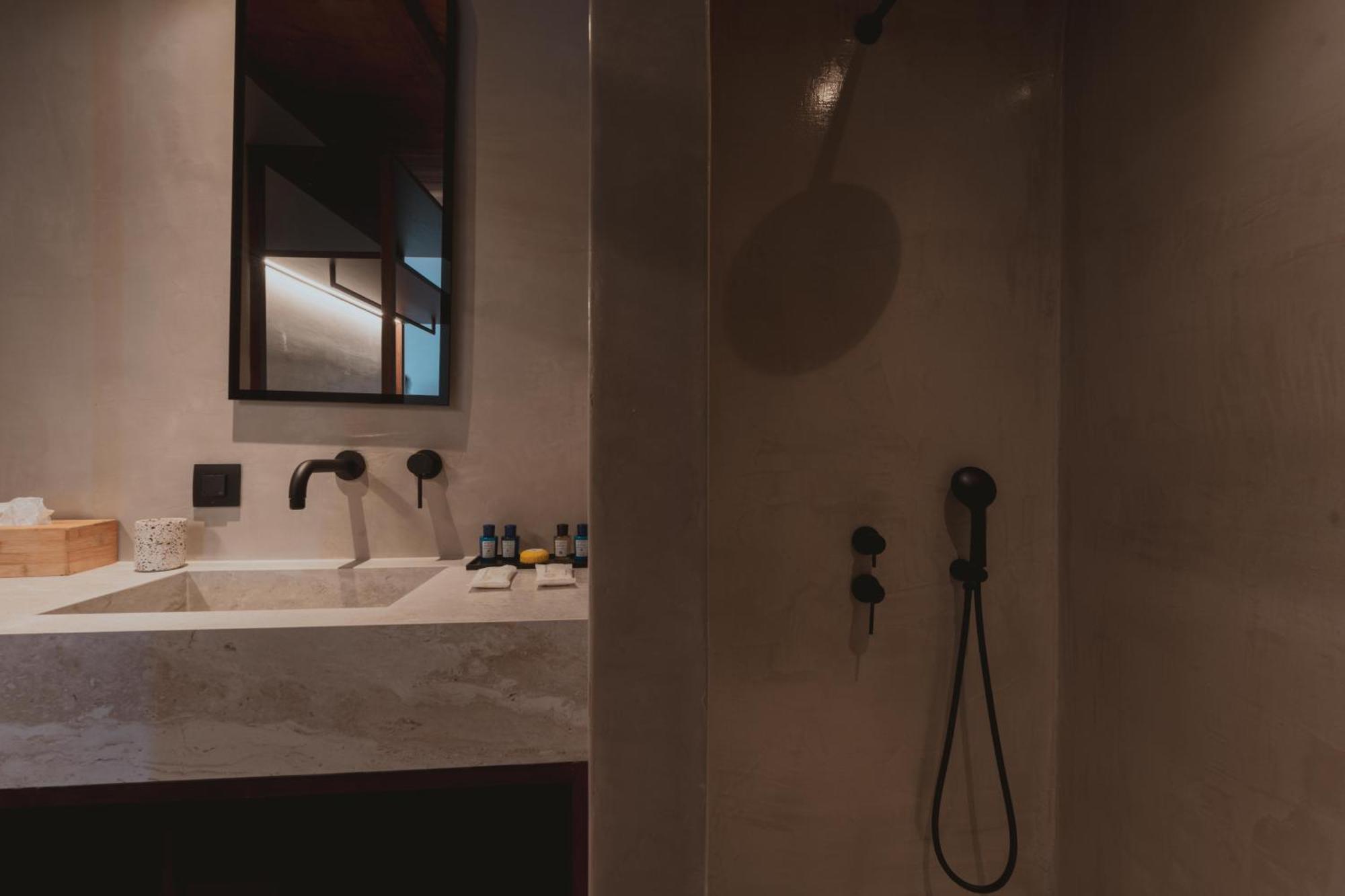 Legends In Town, By Mykonos High Aparthotel Mykonos Town Ngoại thất bức ảnh